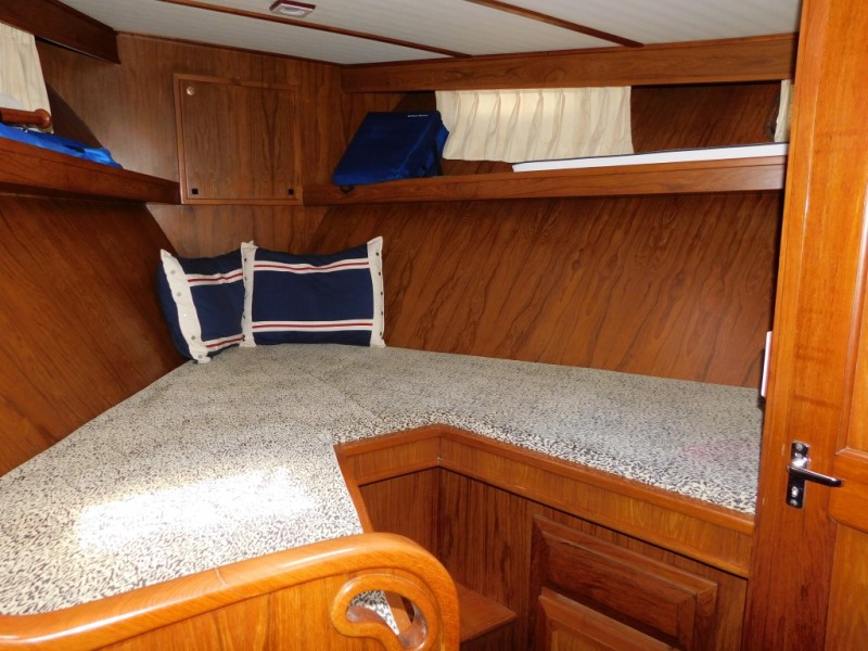 2005 DeFever Cockpit motor yacht