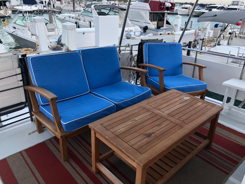 2005 DeFever Cockpit motor yacht