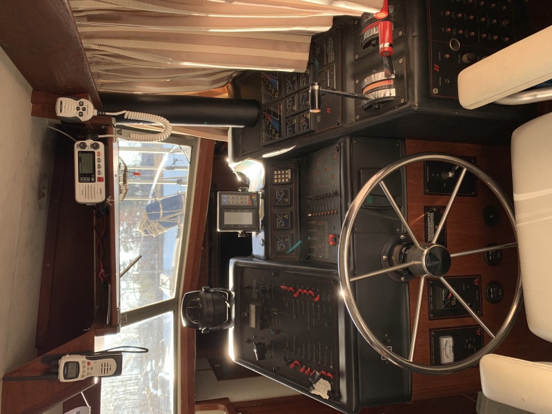 1988 Bayliner 3818