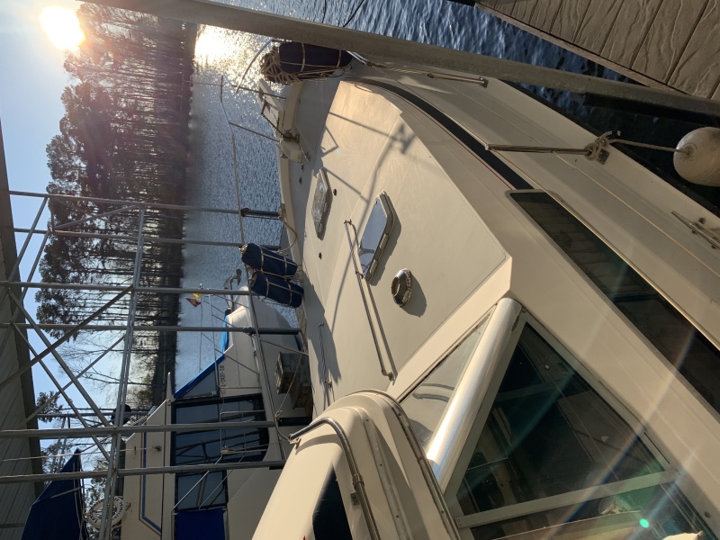 1988 Bayliner 3818