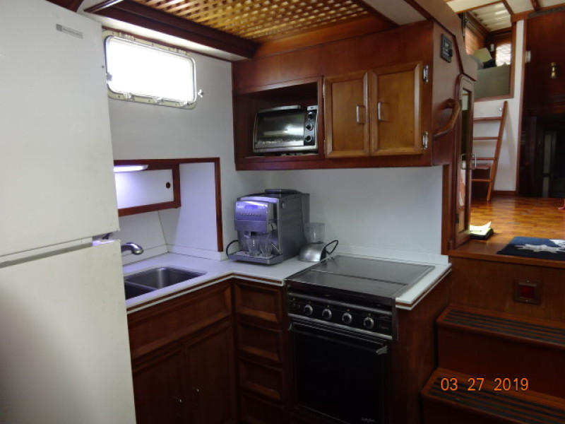 1987 Jefferson Motoryacht