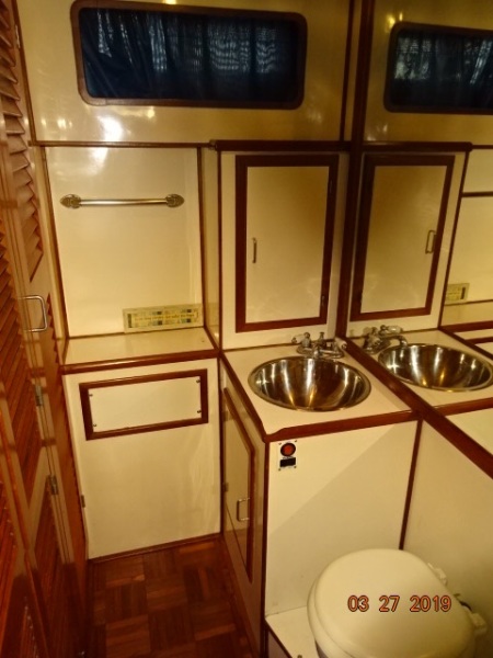 1987 Jefferson Motoryacht