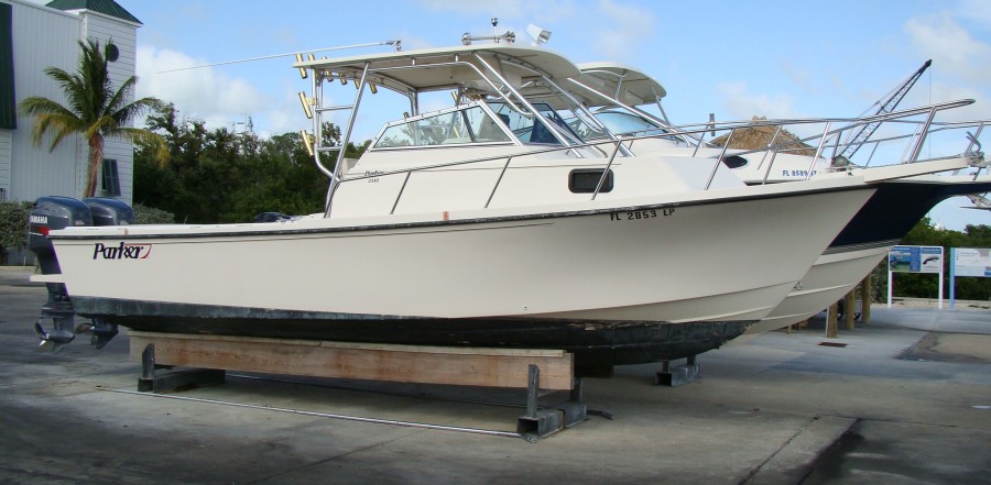 2001 Parker 2510 Deep Vee