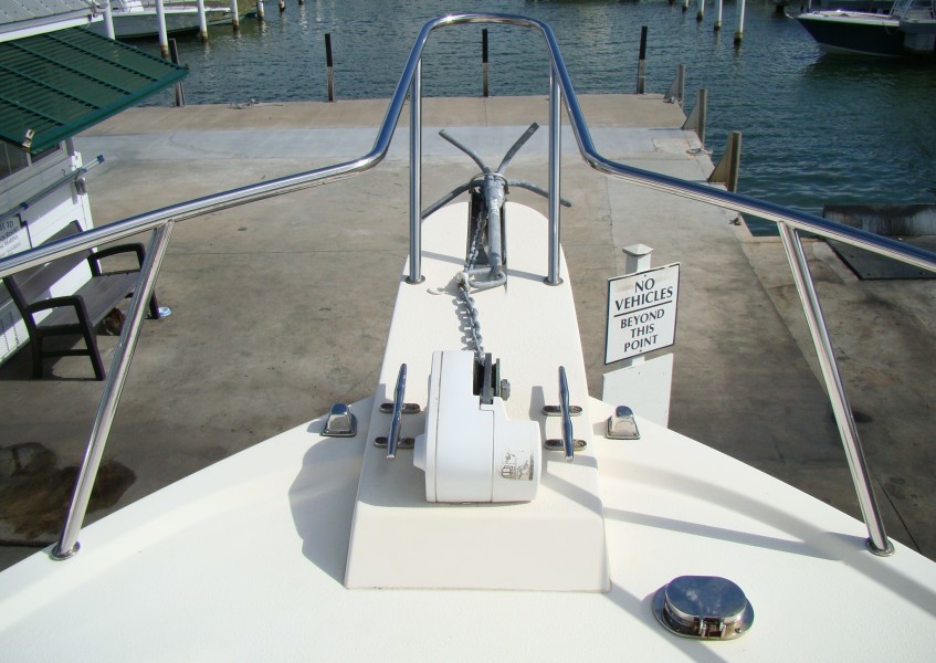 2001 Parker 2510 Deep Vee