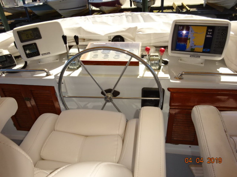 1986 DeFever Raised Pilot House