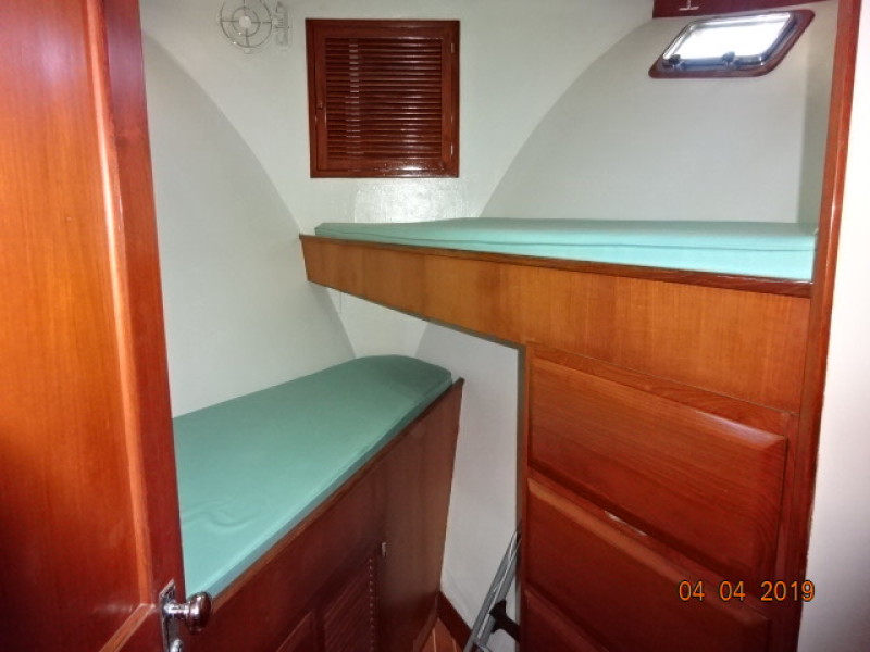 1986 DeFever Raised Pilot House