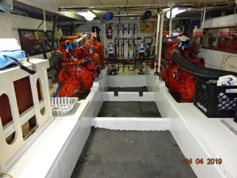 1986 DeFever Raised Pilot House