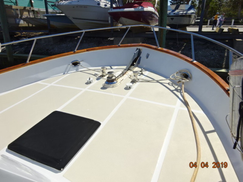 1986 DeFever Raised Pilot House