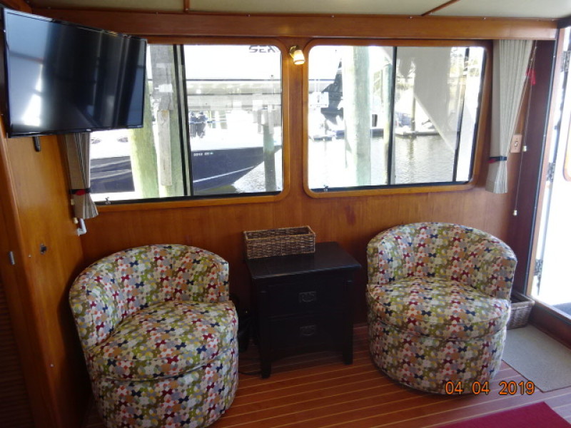1986 DeFever Raised Pilot House