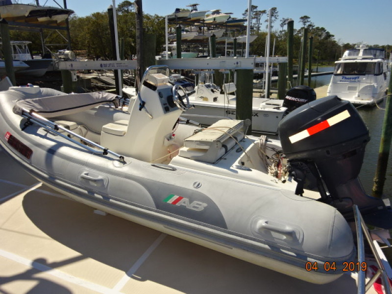 1986 DeFever Raised Pilot House