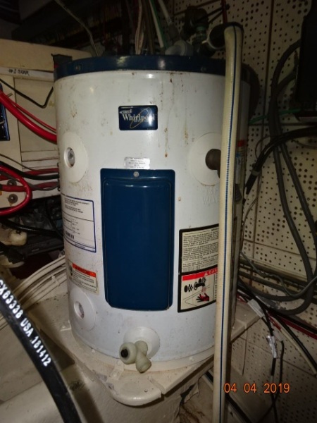 1986 DeFever Raised Pilot House