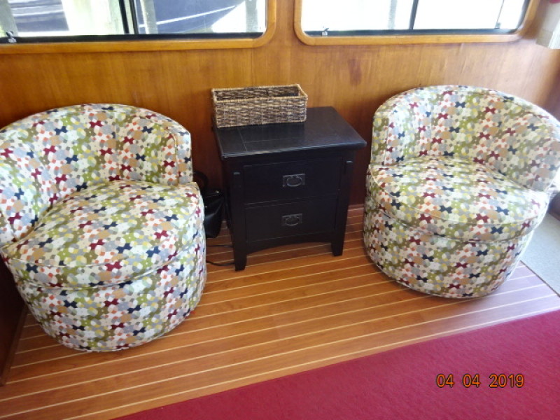 1986 DeFever Raised Pilot House
