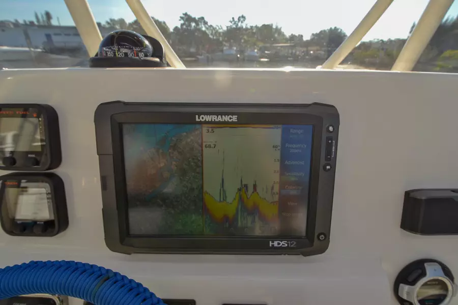 2014 Cobia 237 Cc 17