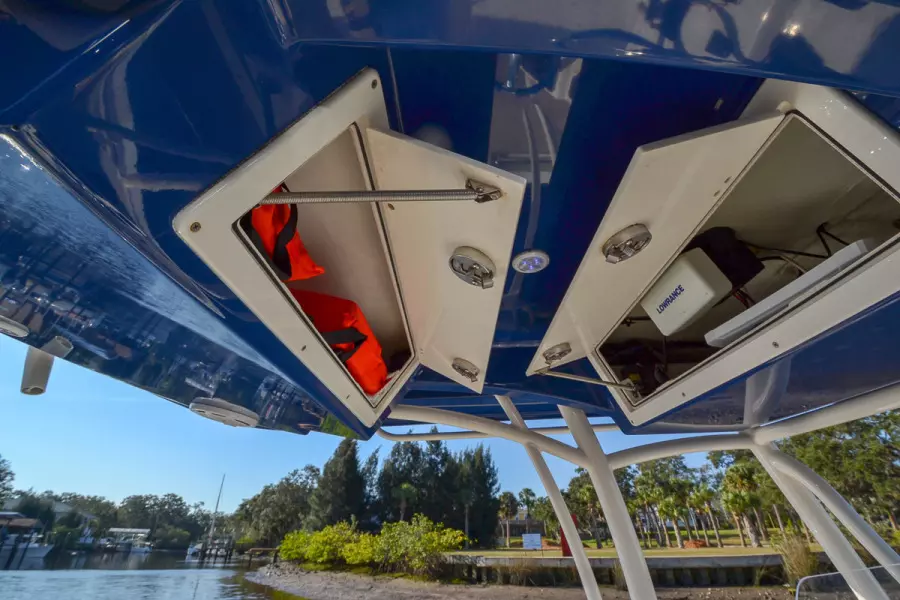 2014 Cobia 237 Cc 26