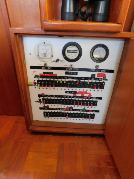 1982 DeFever 44