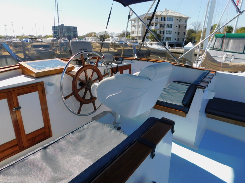 1982 DeFever 44