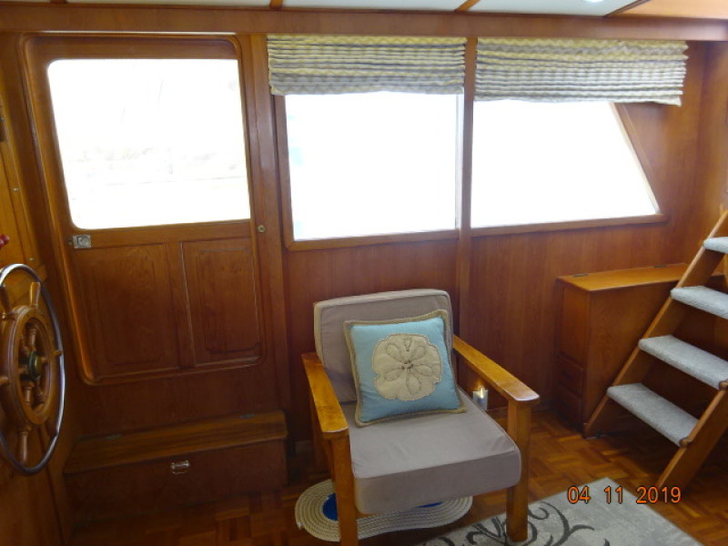1985 Jefferson motor yacht