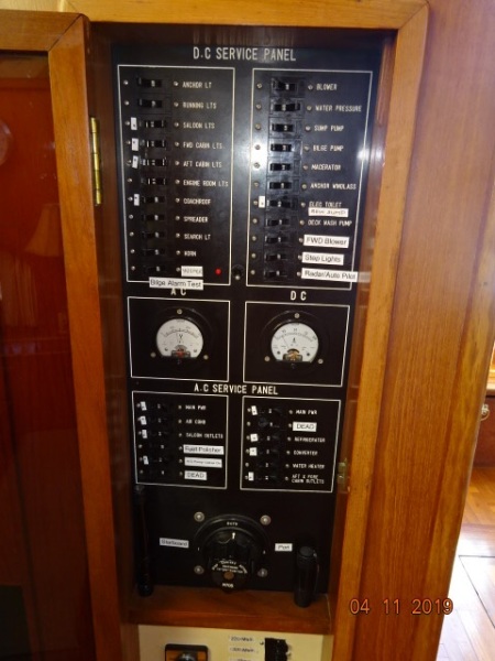 1985 Jefferson motor yacht