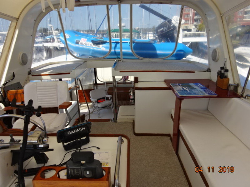 1985 Jefferson motor yacht