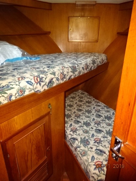 1985 Jefferson motor yacht