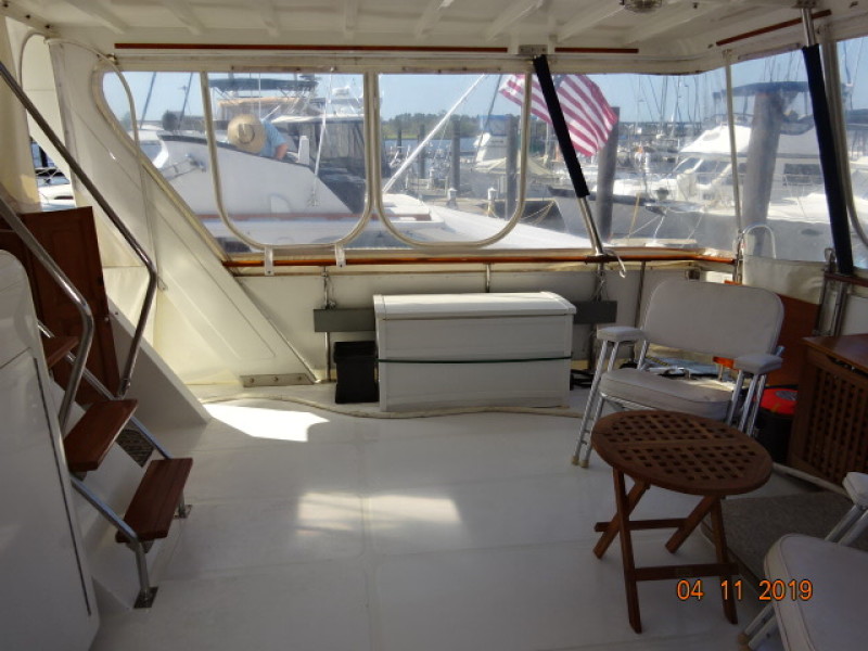 1985 Jefferson motor yacht