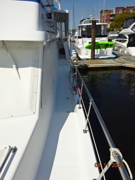 1985 Jefferson motor yacht