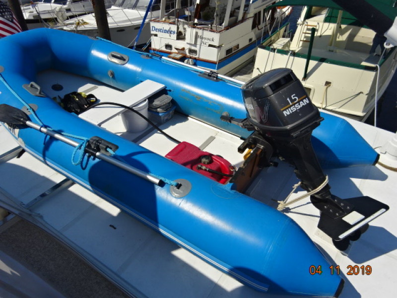 1985 Jefferson motor yacht