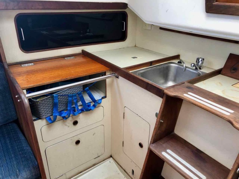 1983 C&C 1 stateroom mark II 29