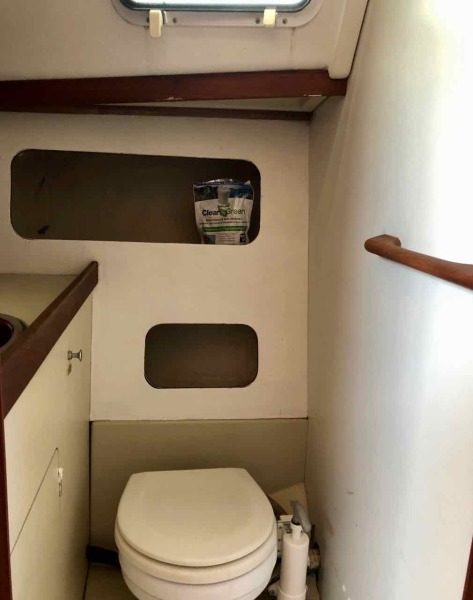 1983 C&C 1 stateroom mark II 29