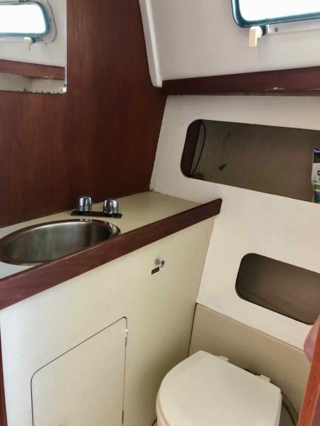 1983 C&C 1 stateroom mark II 29