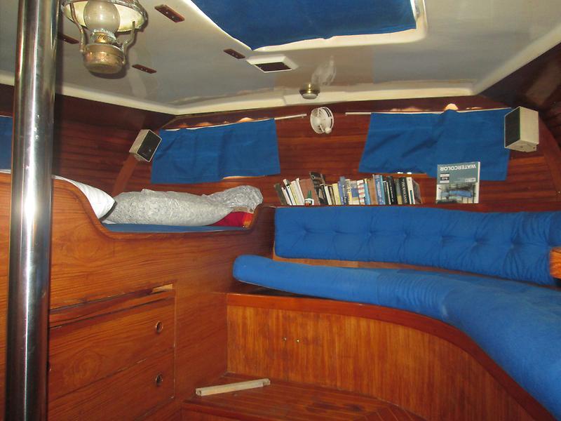 1984 Wauquiez Amphitrite Ketch