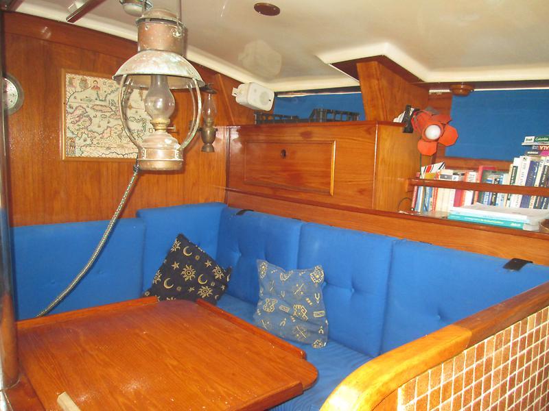 1984 Wauquiez Amphitrite Ketch