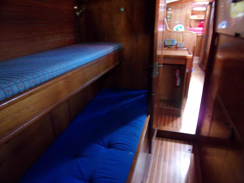 1984 Wauquiez Amphitrite Ketch