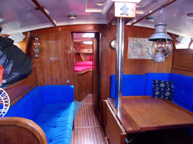 1984 Wauquiez Amphitrite Ketch