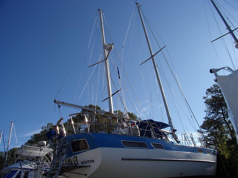 1984 Wauquiez Amphitrite Ketch