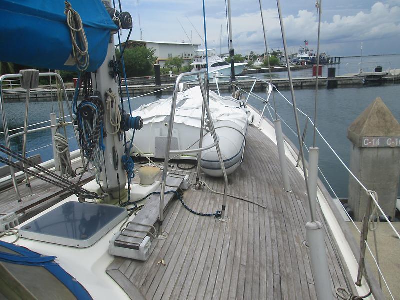 1984 Wauquiez Amphitrite Ketch