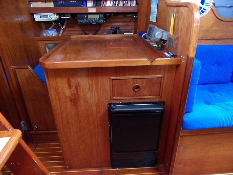 1984 Wauquiez Amphitrite Ketch