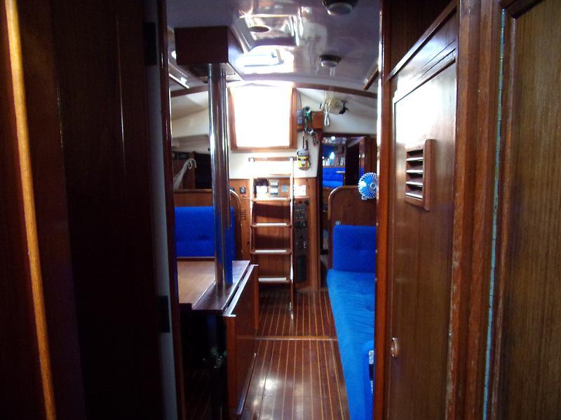 1984 Wauquiez Amphitrite Ketch