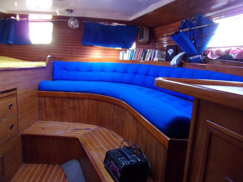 1984 Wauquiez Amphitrite Ketch