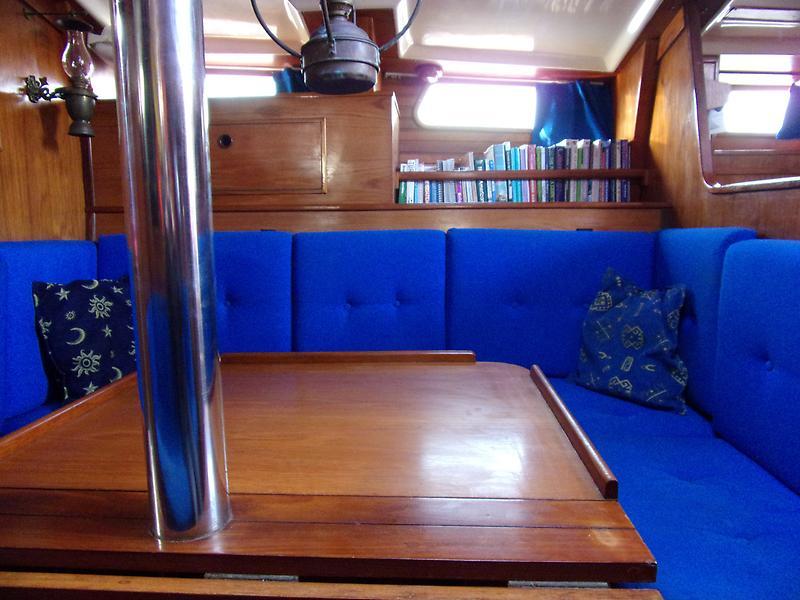 1984 Wauquiez Amphitrite Ketch