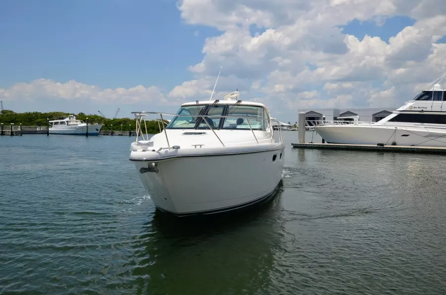 2008 Tiara Yachts 35 Sovran
