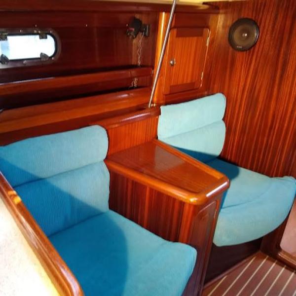 2001 Bavaria Bavaria 37