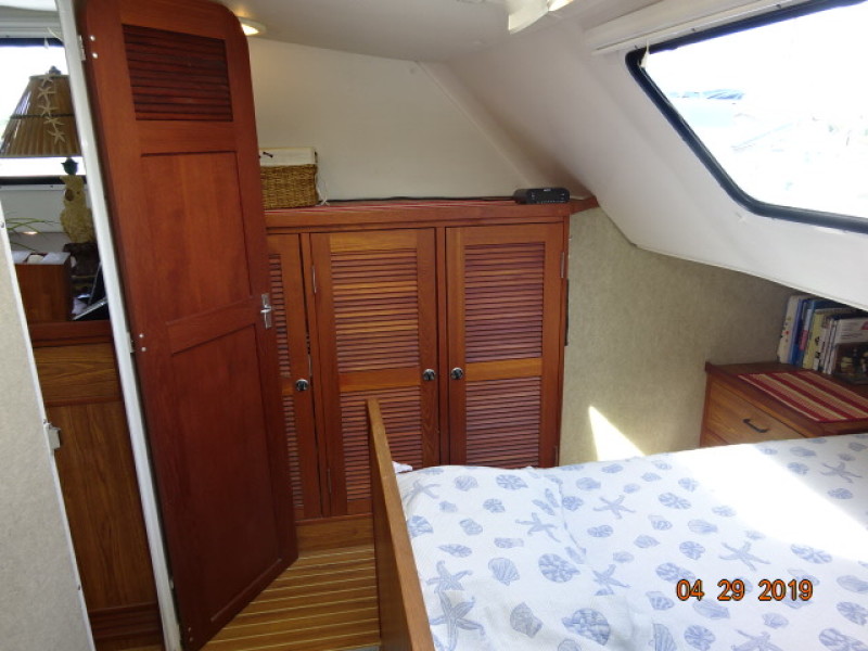 2006 Endeavour 44 Trawler cat