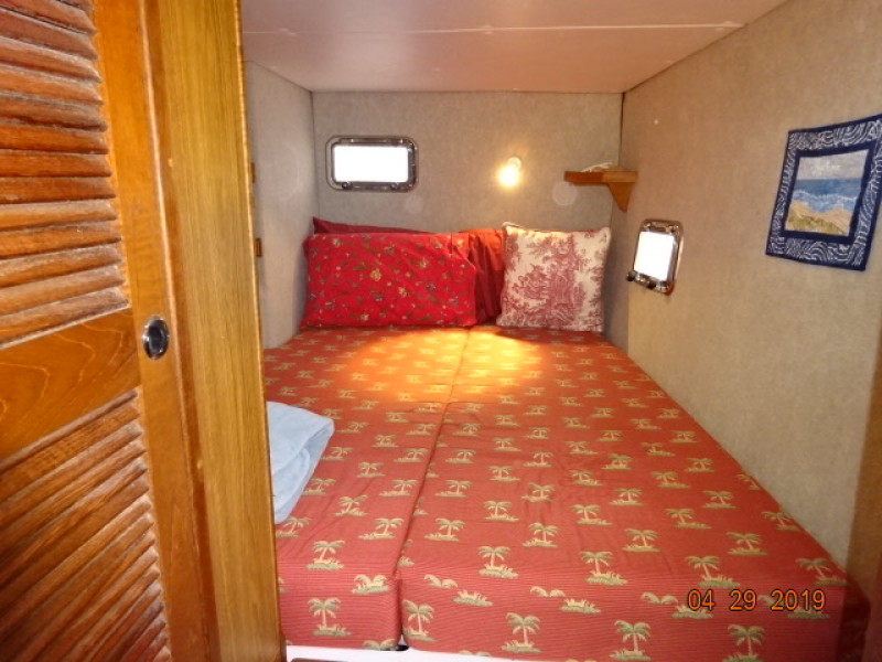 2006 Endeavour 44 Trawler cat