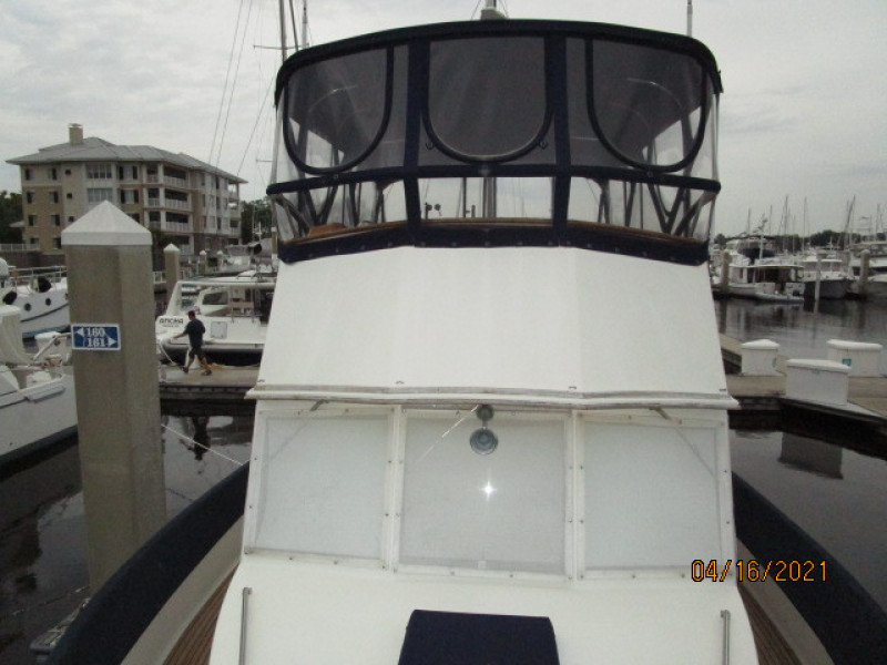 42' Grand Banks foredeck aft