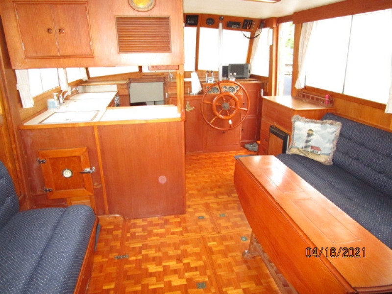 42' Grand Banks salon forward