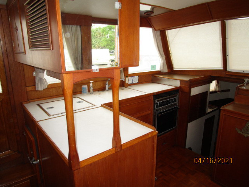 42' Grand Banks galley1