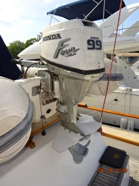 42' Grand Banks tender outboard