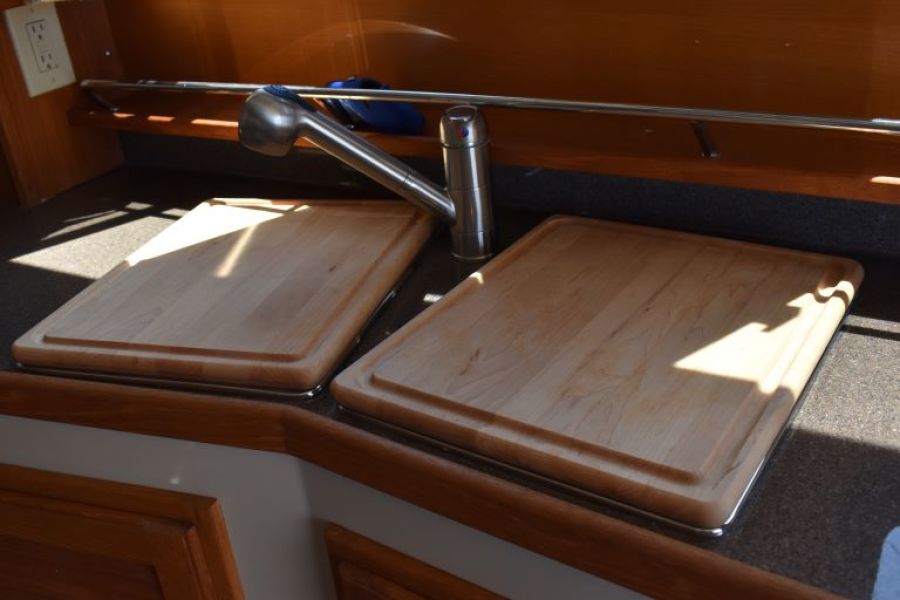 2016 Ranger Tugs R-31-S