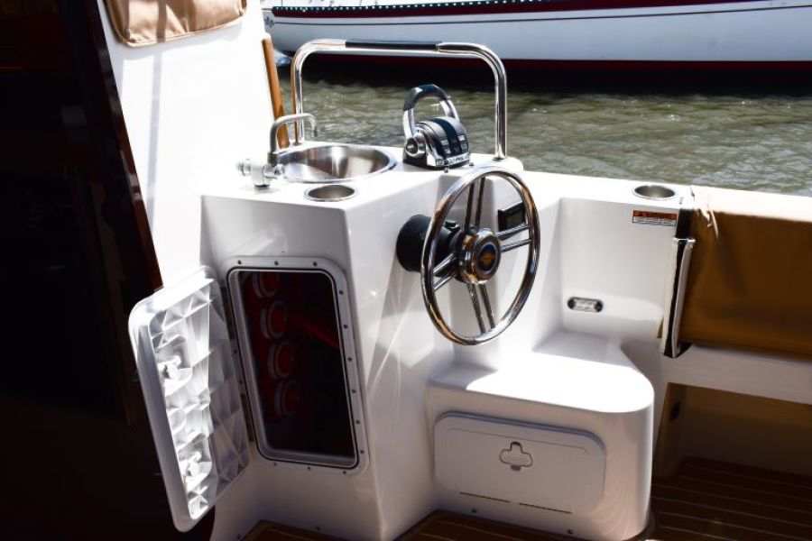 2016 Ranger Tugs R-31-S